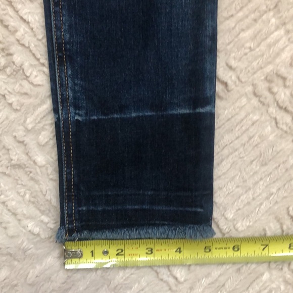 Rag & Bone / JEAN 10 inch capri, Style Modele in Color Stanwix
Size 29 - Picture 16 of 16